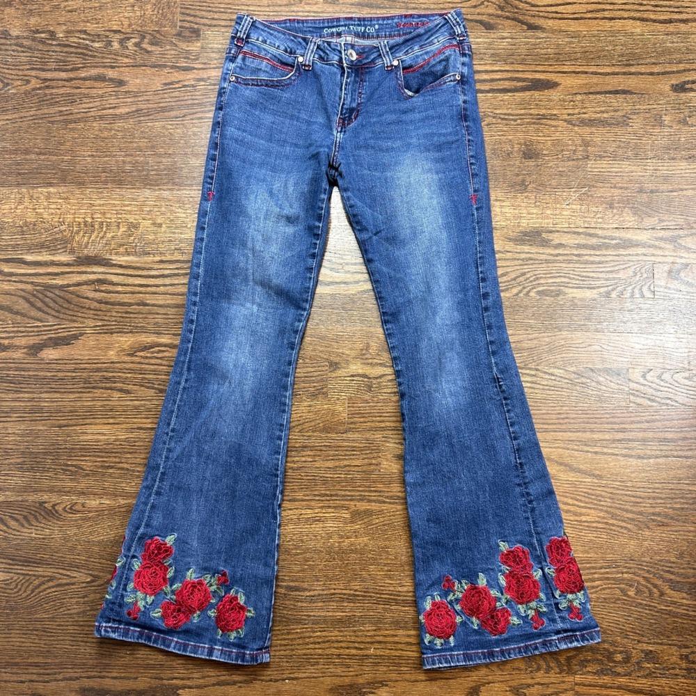 Cowgirl Tuff Co Roses Are Red Floral Embroidered Flare Jeans 28x33 Blue Red